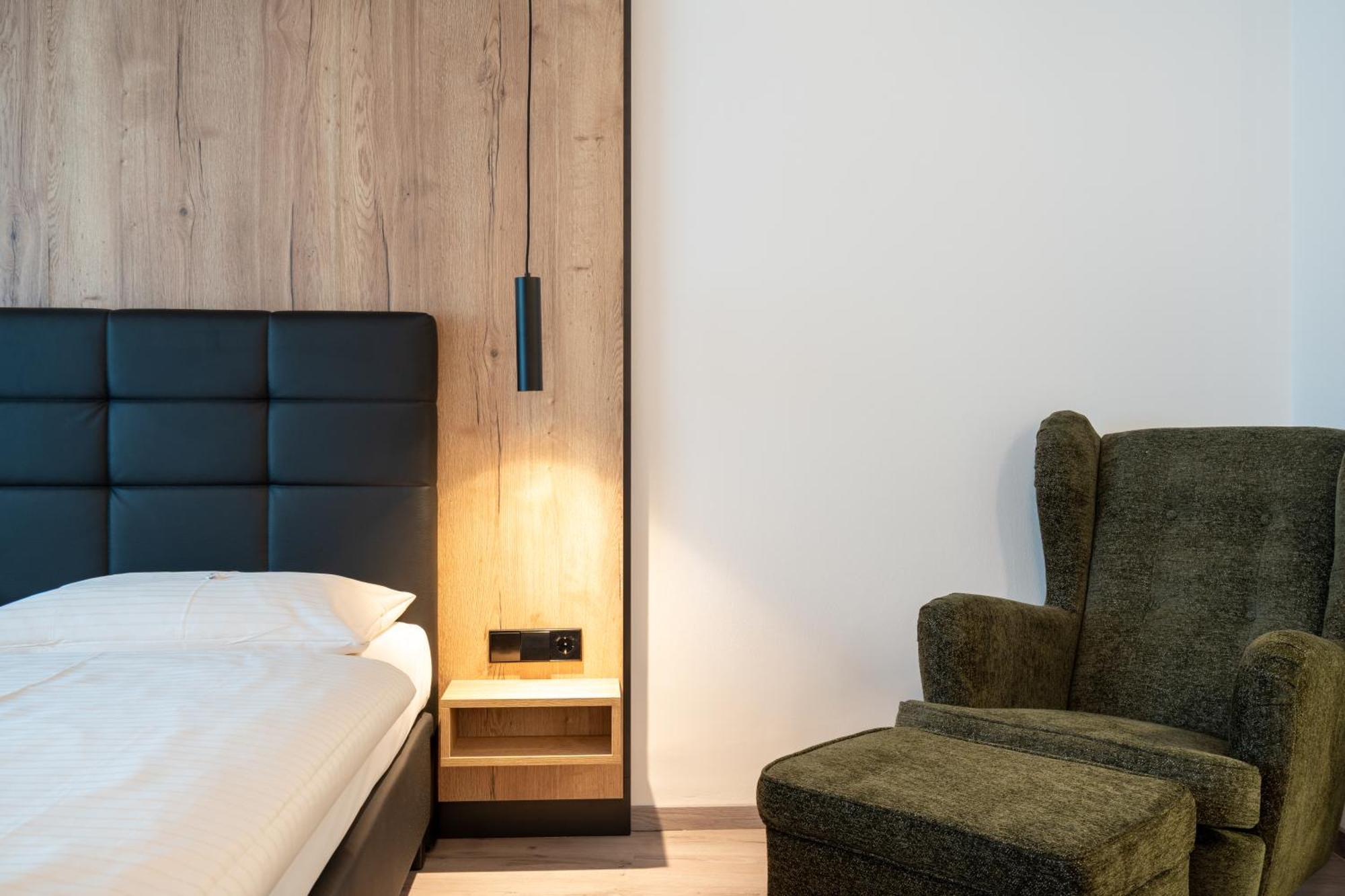 City Hotel تشوكيراو المظهر الخارجي الصورة